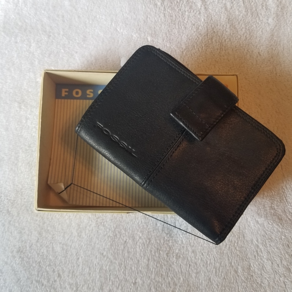 Black Fossil Wallet ~ New In Box - image 7